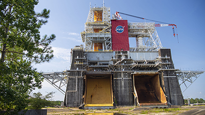 Four Good: 1st SLS core stage completes Green Run test 4